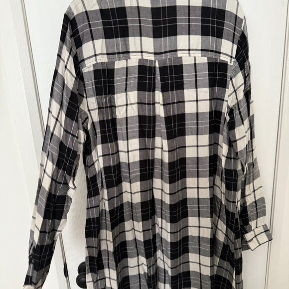 Old Navy A-Line Plaid Shirt Dress - Picture 2 of 3
